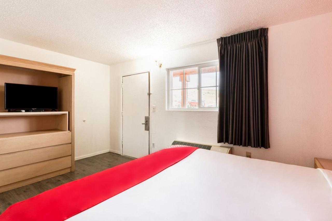 Oyo Hotel Globe / Miami Az - Highway 60 Экстерьер фото