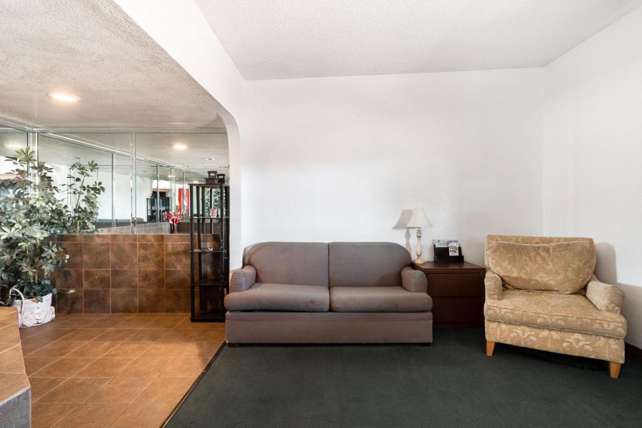 Oyo Hotel Globe / Miami Az - Highway 60 Экстерьер фото